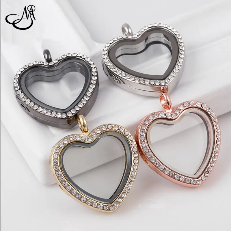 Magnetic locket Clearance