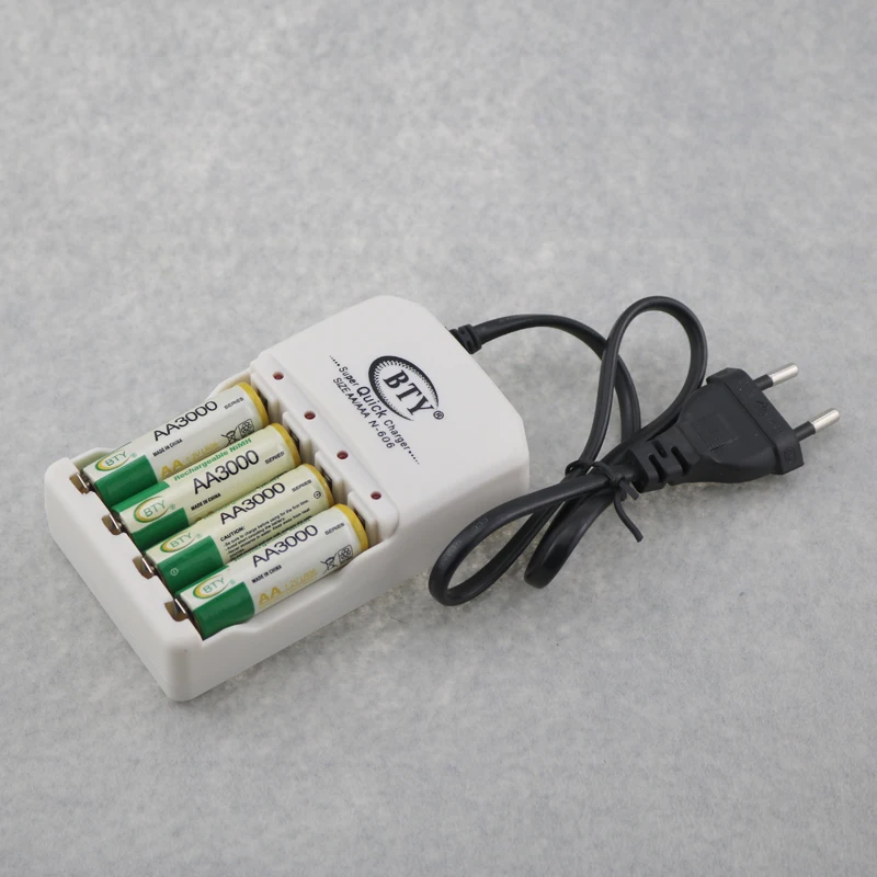 

4PCS Geeen Color 3000mAh Rechargeable AA NI-MH Battery 1.2V Size 5 + 1PC 4 Slots N606 Charger For AA AAA Batteries