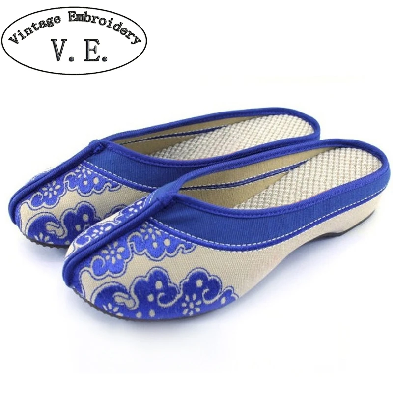 

Women Slippers Ethnic Style Canvas Cloth Shoes Woman Old Peking Slippers Chinese Embroidery Soft Shoes Floor Home Shoes