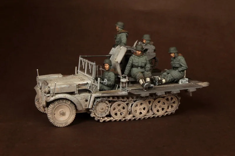 

1/35 Resin Figure Model Kit Unassambled Unpainted//967(NO CAR 5 figures)