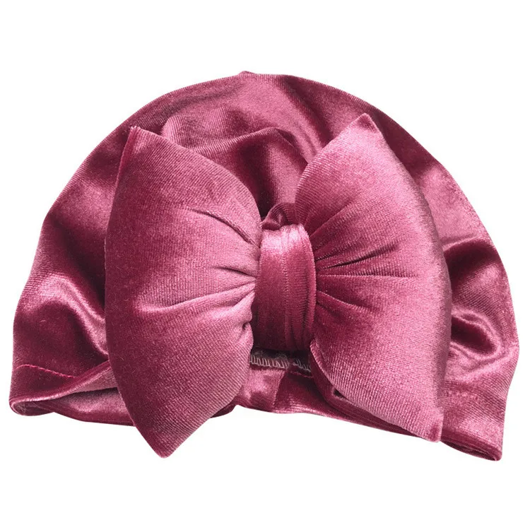 Новая осенне-зимняя бархатная детская шапка с бантом, детская шапка для мальчиков и девочек, бархатная теплая однотонная детская шапка - Цвет: purple