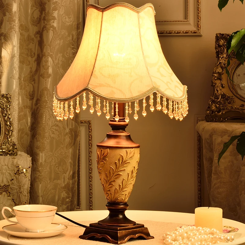 

Modern Retro Abajur Hand Carved Leaf Shape Body Resin Desk Lamp Fixtures For Bedroom Living Room Table Lights Lamparas De Mesa