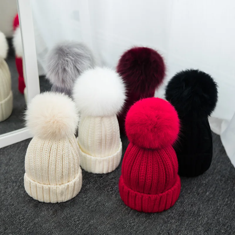 

100% natural Fox fur pompon hats women winter caps with fox ponpon pompom big ball pompon fur Beanies female mink knitted caps