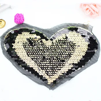 

10pcs Sequin heart Patch For Clothing Embroidery Sew On Patches Kid Jacket Jeans Blouse Toppe Garment Applique Badge parches