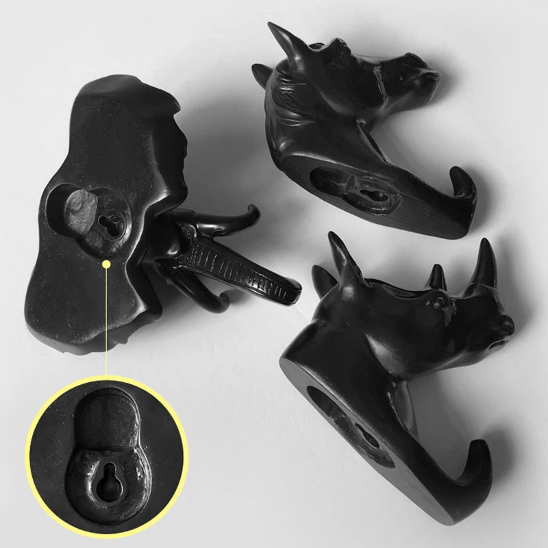 Resin Deer Head Animal Wall Hooks Decorative Clothes Display Rack Hook Coat Cap Rack Interior Showcase Wall Bag Key Organizer