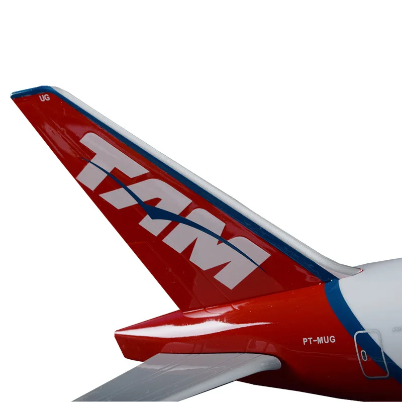 Модель самолета из смолы 47 см Боинг 777 Бразилия там модель тяньма B777 аэробус