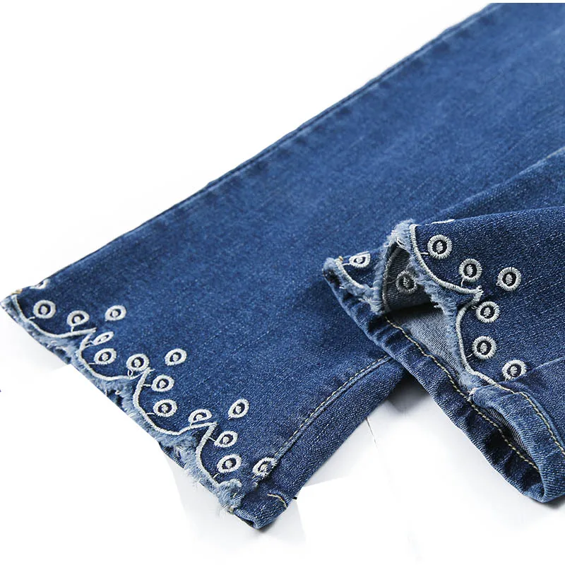 Plus Size Floral Embroidery Ankle Length Flare Jeans 3XL 5XL 7XL Spring Summer Blue Stretch Capris Bell Bottom Mom Jeans Plus Size Floral Embroidery Ankle Length Flare Jeans 3XL 5XL 7XL Spring Summer Blue Stretch Capris Bell Bottom Mom Jeans