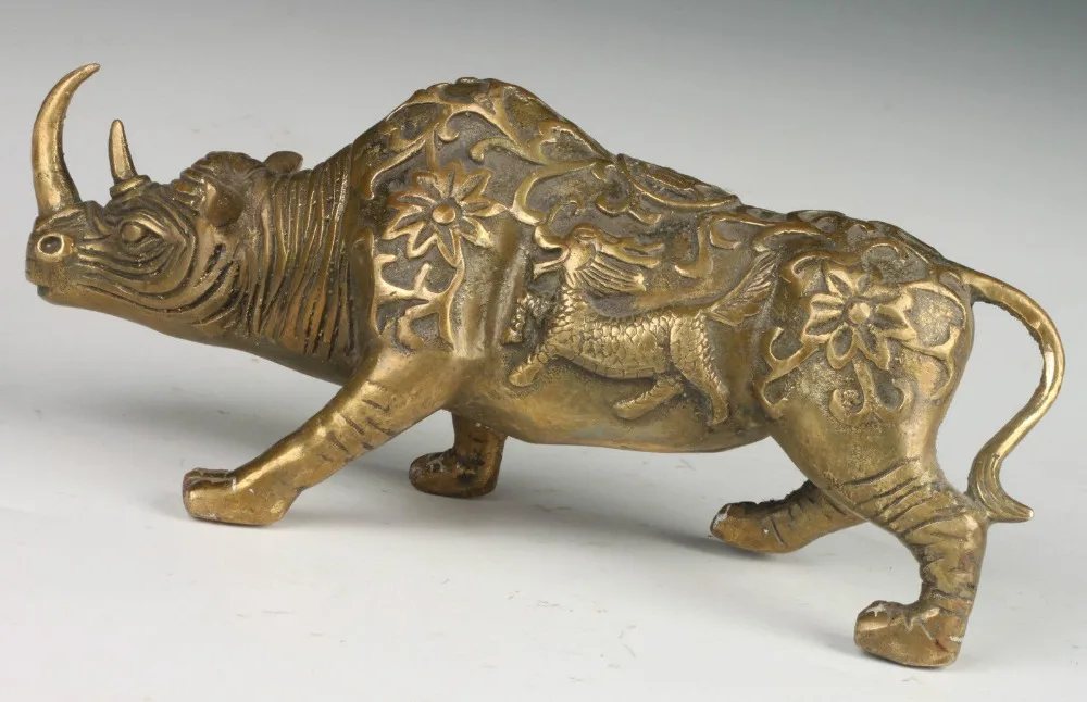 

665++SUPERB COLLECTION VINTAGE OLD SUCCESSFUL SYMBOL BRASS CASTING CATTLE STATUE