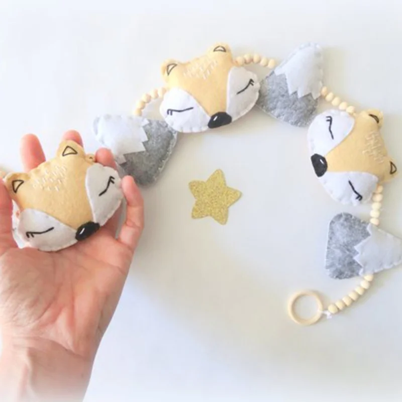 Fox de dibujos animados de madera hecho a mano perlas cadena colgando de la pared de la habitación de los niños pared Decoración Accesorios de fotografía decoración estilo nórdico