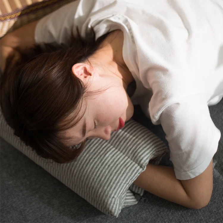 1 шт японский стиль хлопок Многофункциональная офисная Подушка для сна, или использовать как заднюю подушку автомобиля шесть цветов