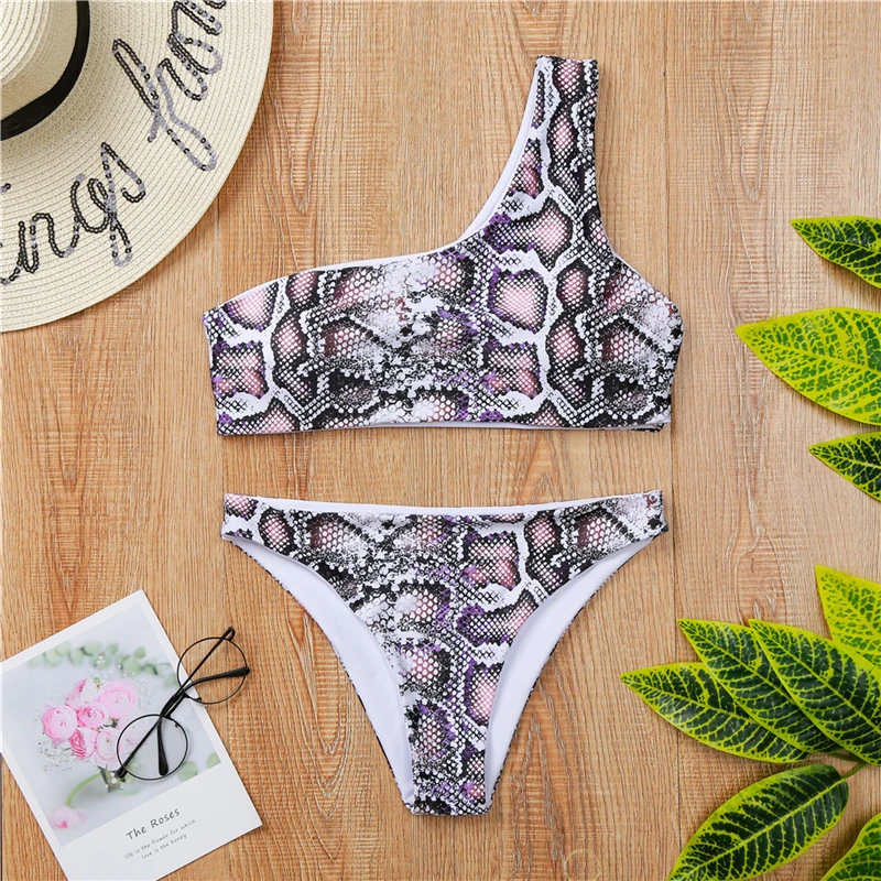 

Sexy Snake Print Swimsuit Bikini Set 2019 New Women Push Up Two Piece Split Beachwear Swimming Suit Female One Shoulder Swim Set