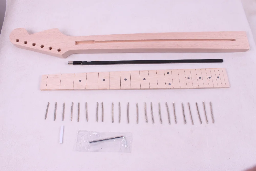 

one unfinished electric guitar neck mahogany made and maple wood fingerboard Bolt on 22 fret 001#