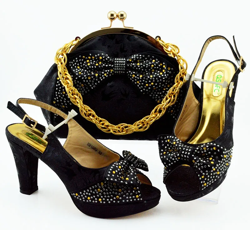 MM1089 BLACK SIZE 38-43 HEEL 10CM 0.95KG 218RMB