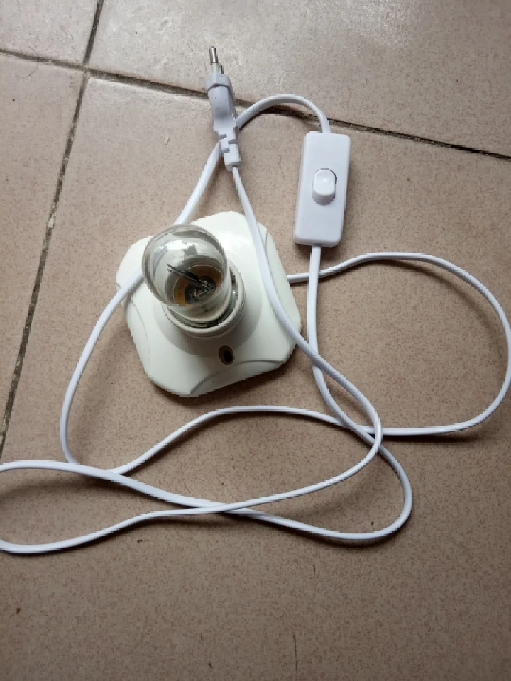 oem jesus flame light bulb+switch+ceramic lamp holder+EU plug=1set E27 bases | Освещение