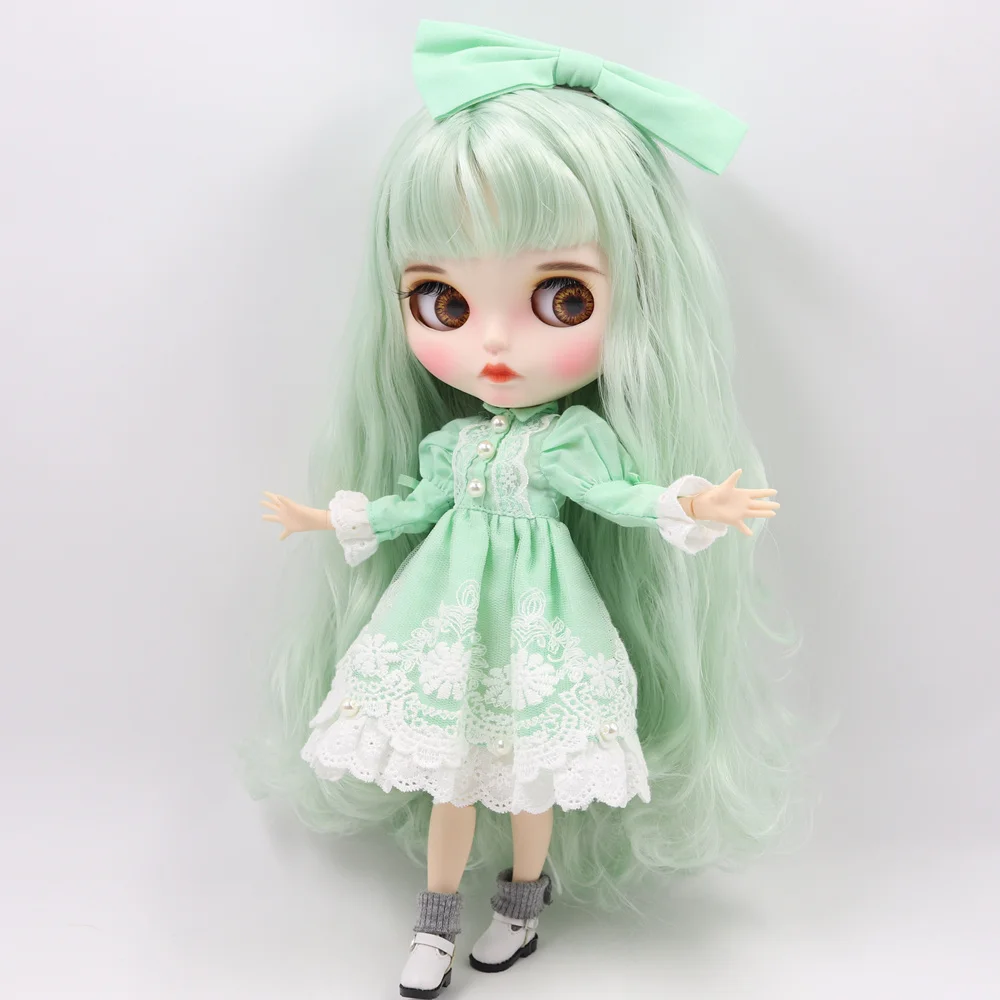 Scarlett – Premium Custom Neo Blythe Doll with Green Hair, White Skin & Matte Pouty Face 4
