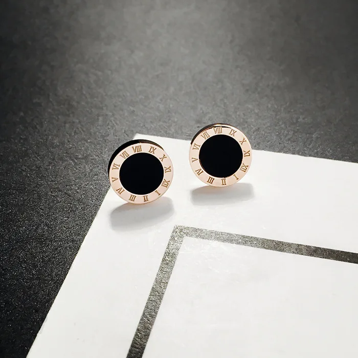 

2019 European Personality Tide Hypoallergenic Stainless Steel Circle Earrings Female Crystal from Swarovski Simple Temperament