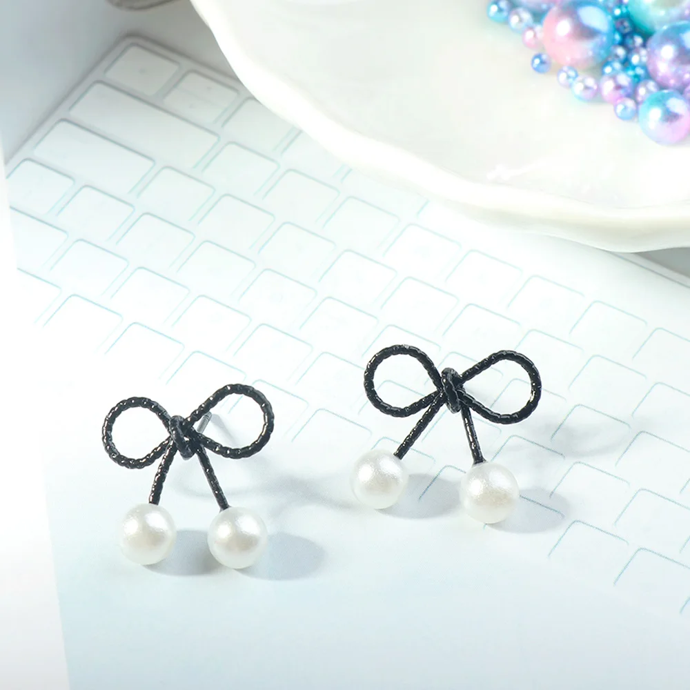 

1 Pair Women Cute Chic Pearl Butterfly Bow Knot Stud Earrings Exquisite Fashion Jewelry Korean Style Black/Gold/Silver Color