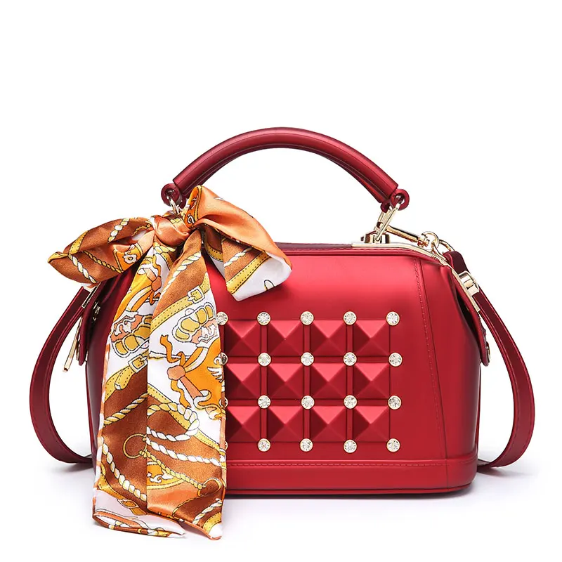 

Hot Women's bag jelly Lingge package Retro Rivets fashion female handbags Portable Shoulder Package Vintage Small doctor bags