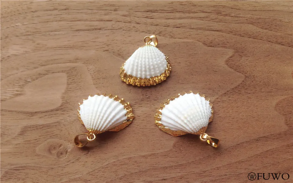 Natural White Scallop Shell Pendant 11