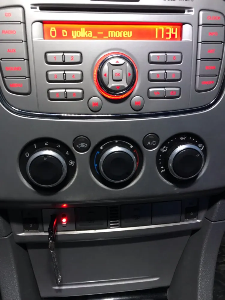 USB/AUX слот интерфейсы штепсельная кнопка с мини USB кабель адаптер для Ford Focus C-MAX I focus 2 sportback 2009 10 11 CD-плеер