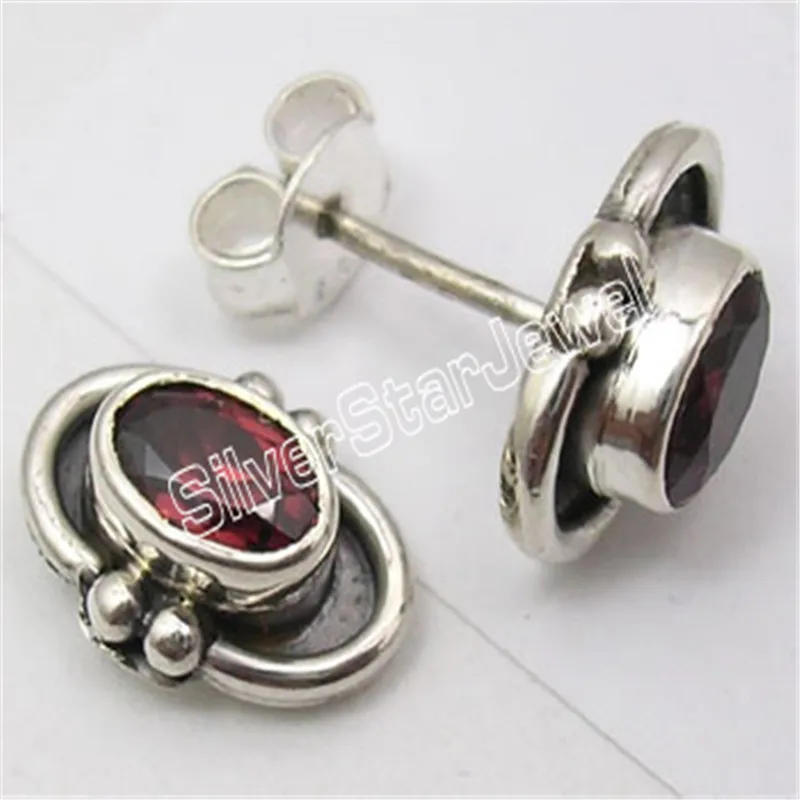 

Silver GARNET IOLITE BEAUTIFUL STONE NEW Stud Earrings 1CM