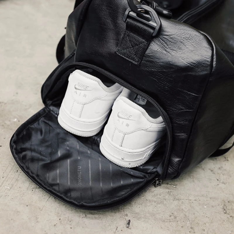  Personality Men's Black Sports Bag PU Leather Simple Multi-function Large Capacity Fitness Bag - 33010612999