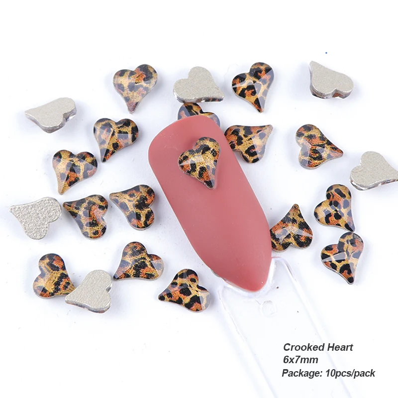 Crooked Heart 6x7mm