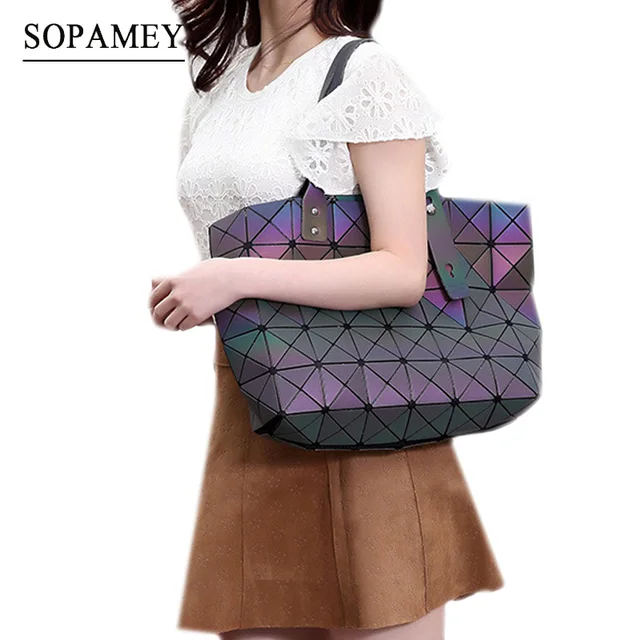 Special Price Luxury Handbags Women Bags Designer Geometry Luminous Sequins Plain Folding Shoulder Bags Tote Famous Brands Lady Tote Hand Bag