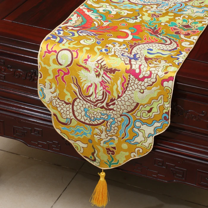 كيرين عالية الكثافة الحرير الديباج الجدول العدائين عيد ميلاد سعيد الصينية الجدول ماتس تحديد الموقع الراقية الفاخرة الزخرفية مفرش طاولة