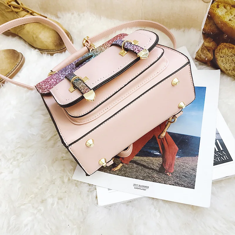 Günstige MARFUNY PU Leder Frauen Rucksack Doppel Pfeil Bling Pailletten Schule Rucksäcke Für Teenager Gold Tasche Für Mädchen Rucksack Frauen Sac