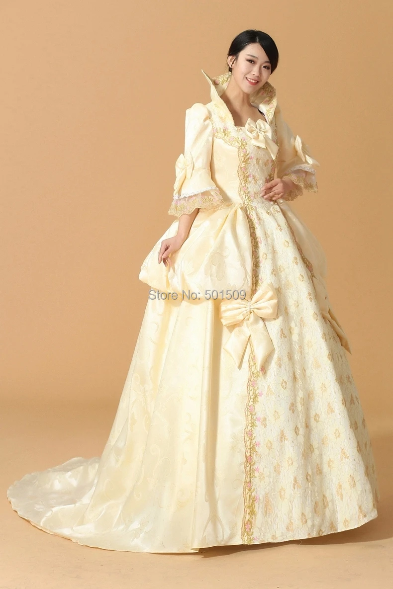 100real embroidery fan collar ruffle Medieval Renaissance gown queen