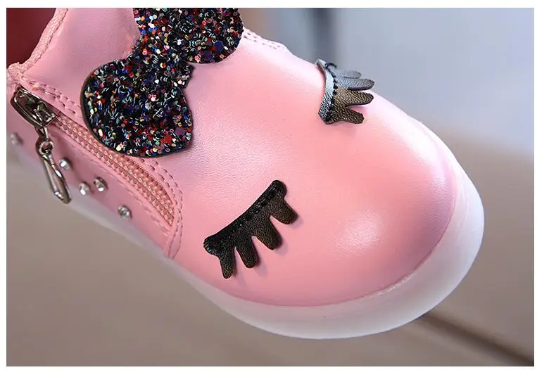 KKABBYII/Новая модная детская светящаяся обувь; обувь принцессы с бантом для девочек; обувь с подсветкой; сезон весна-осень; милые детские кроссовки; обувь