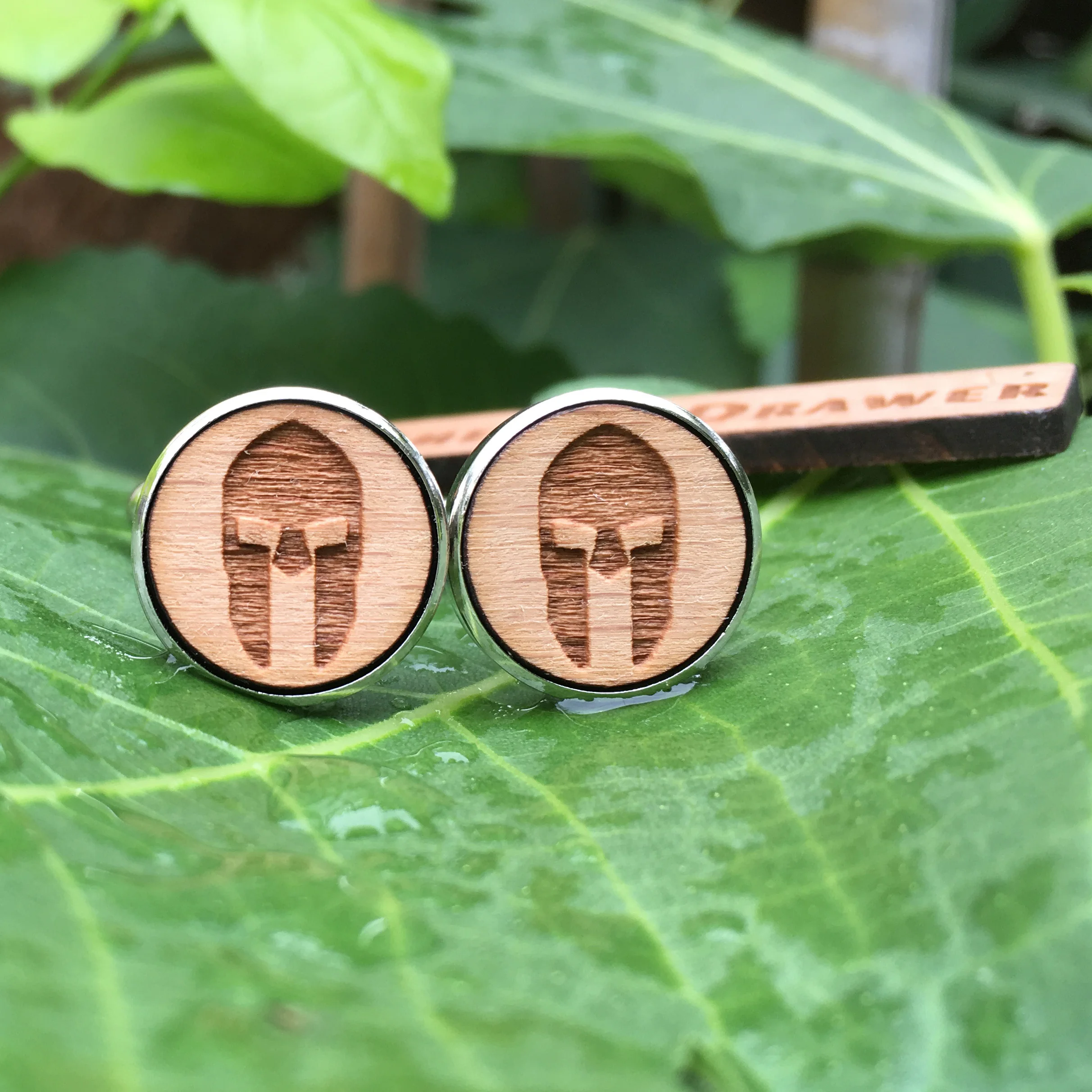

Spartan Helmet Wood Cufflinks Acient Solider Gear Wooden Cuff Links Groomsmen Cuff Links Warrior Suit Accessory X 5 Pairs