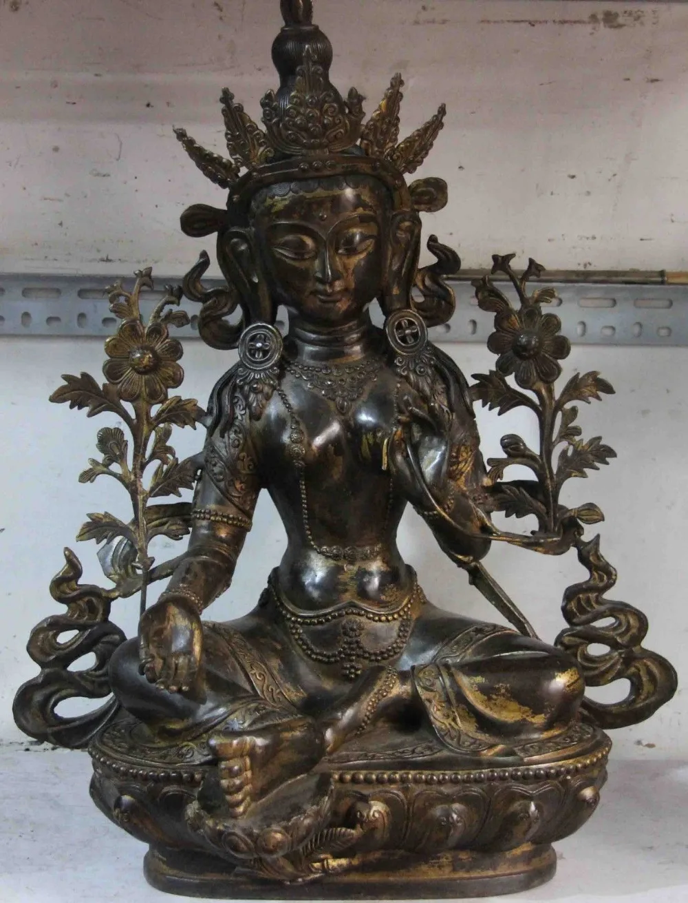 

xd 001719 27 Tibet Buddhism Copper Bronze Green Tara Guan Yin Kwan-yin Boddhisattva Statue
