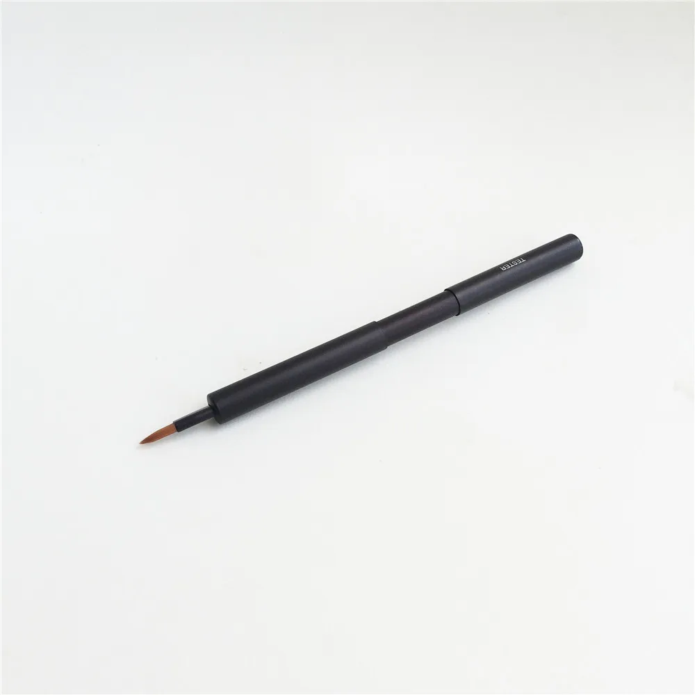 Dior Retractable Lip Brush N°31 _ 3