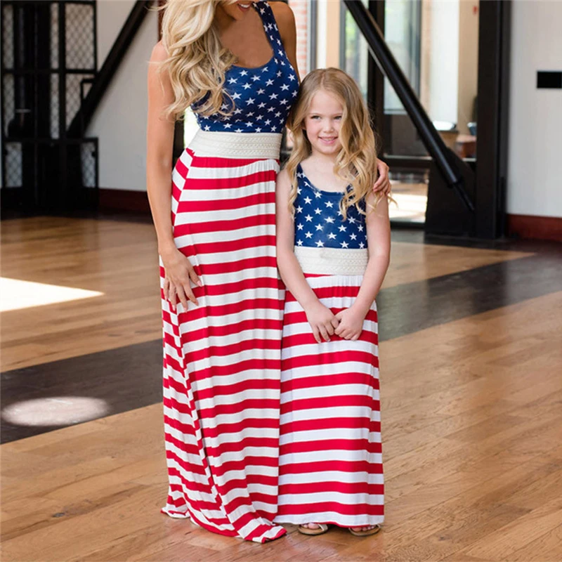 

2019 Mother Daughter Matching Clothes Summer Mommy And Me Women Family Summer Sleeveless American Flag 4th Of July Tops C13%