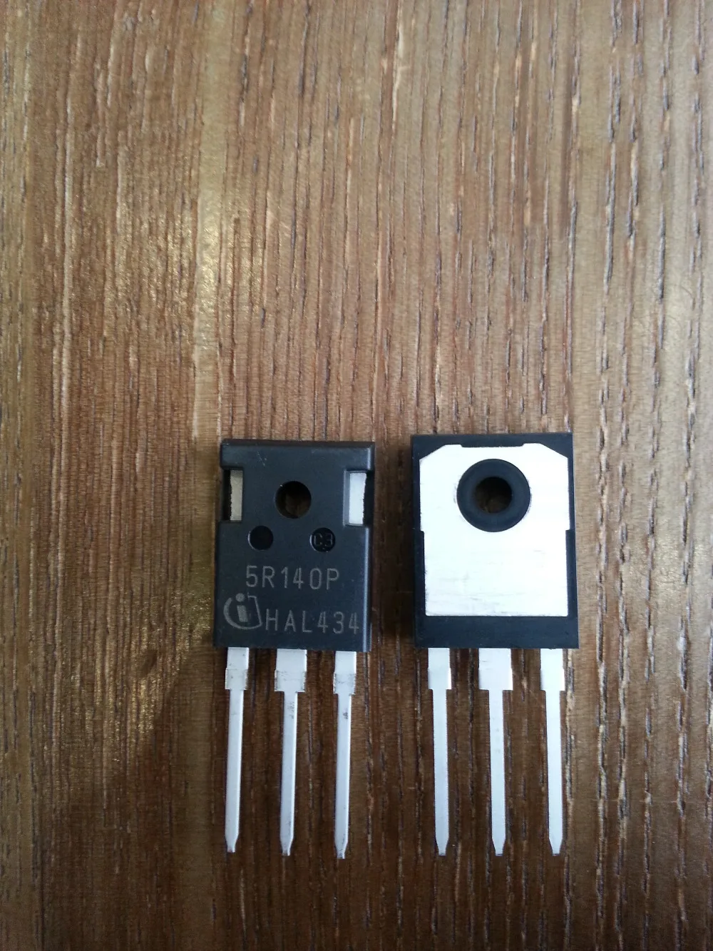 

Free shipping IPW50R140CP CoolMOS Power Transistor new original