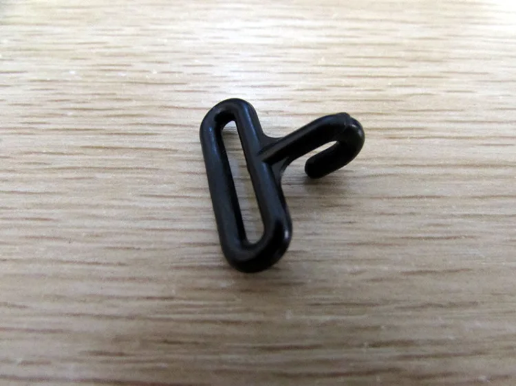 Plastic clasp