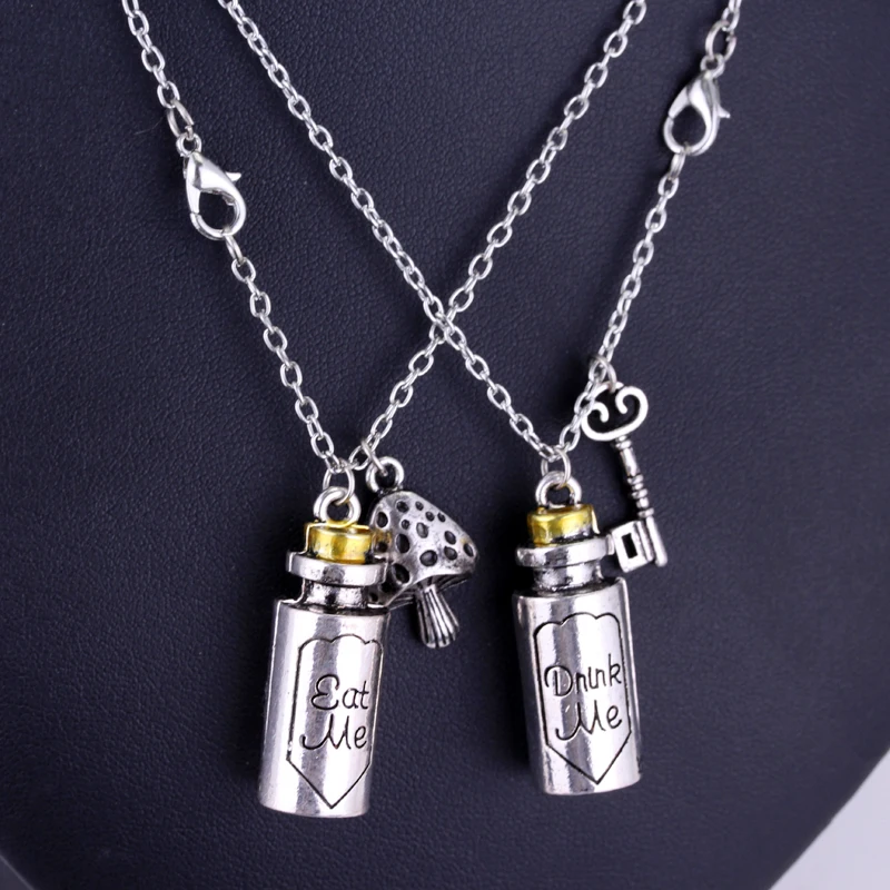 

Alice in Wonderland Necklace Drink Me Pendant Necklace Alloy Bottle Pendant Silver Color Women Men's Retro Necklace Jewelry Gift