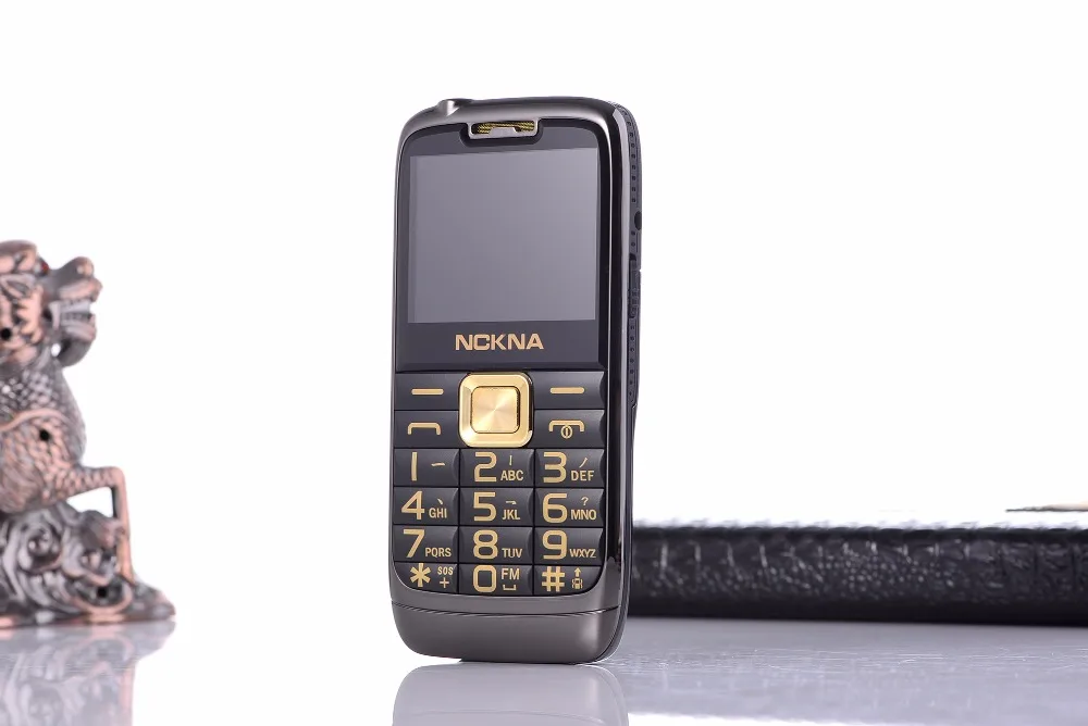 Металлический корпус E71 супер тонкий маленький мобильный телефон большая русская клавиатура модный телефон