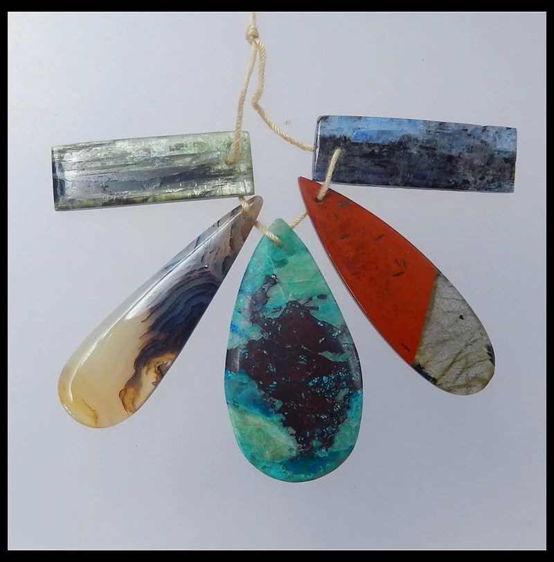

Wholesale 5Pcs Green Kyanite rare east java maganese agate Chrysocolla Red River Jasper Labradorite Blue Kyanite Pendants