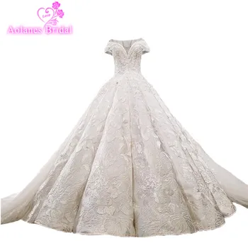 

2018 Luxury Arabic Ivory Champagne Lace V-neck Cathedral Train FLoor Length Waves Ball Gown Princess Vintage Wedding Dresses