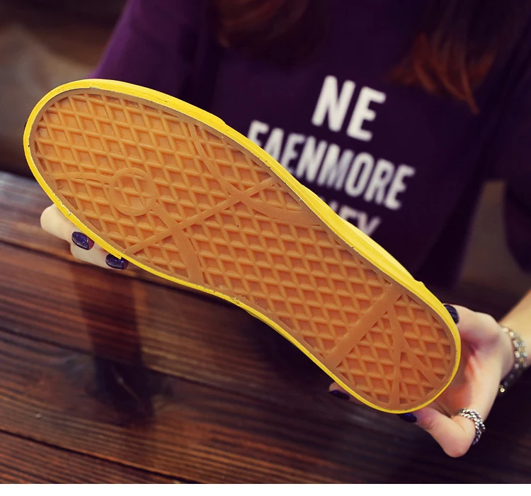 Women Sport Shoes Woman Vulcanize Canvas Shoes Ladies A Pedal Lazy Low Top Unisex Casual Women Shoes Size 36 44