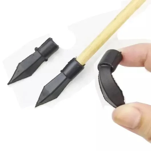 Kaufen NEUE Leistungsstarke Holz Holz Bogen Mit 3 Pfeile Und Köcher Kinder Spielzeug Holz Bogenschießen Bogen DIY Set