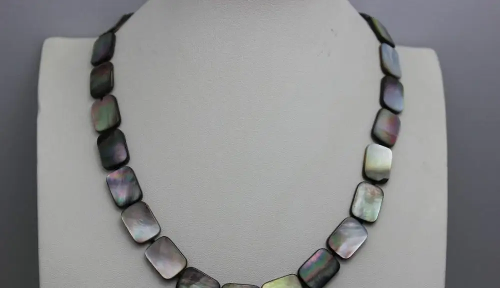 

Sea shell necklace 14x18mm18INCH dark gray Rectangle 5.24