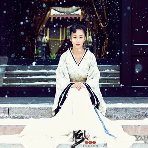 Hanfu Женский костюм белый пункт ТВ Играть женщины императора