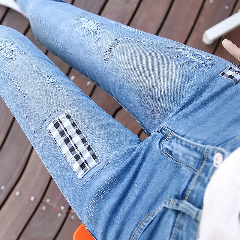 In the autumn of 2016 new Korean women s jeans slim slim hole denim pants female