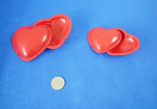 

Lightning Box(heart) ,Impossible Coin Magic Tricks Appearing Close Up Illusion Gimmick Props Comedy