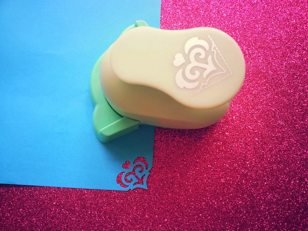 

free shipping loving heart shape of level embossing punch for scrapbook border punch paper punches for DIY handmade