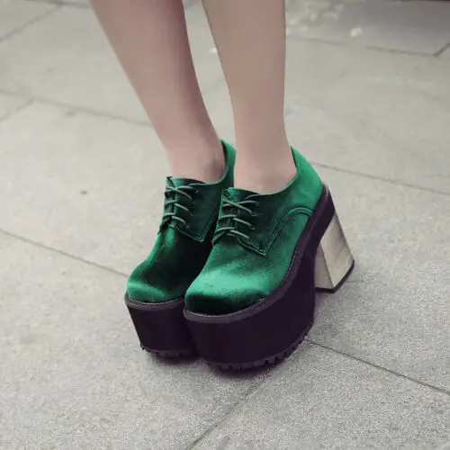 Женские ботильоны в готическом стиле; бархат; кружевное; на шнуровке; Высокая платформа на плоском квадратном каблуке; Туфли-лодочки оксфорды Косплэй цвета: черный, зеленый, A114 - Цвет: Зеленый